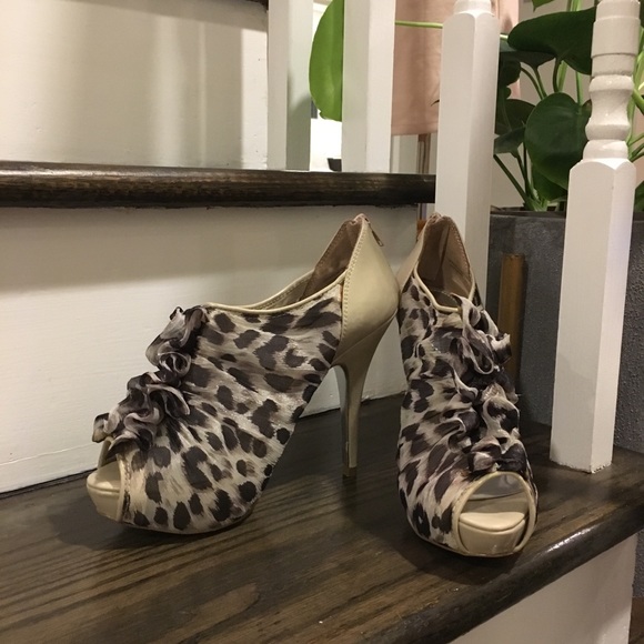 Leopard Print Mesh with Ruffle Ankle Booties - Picture 1 of 5